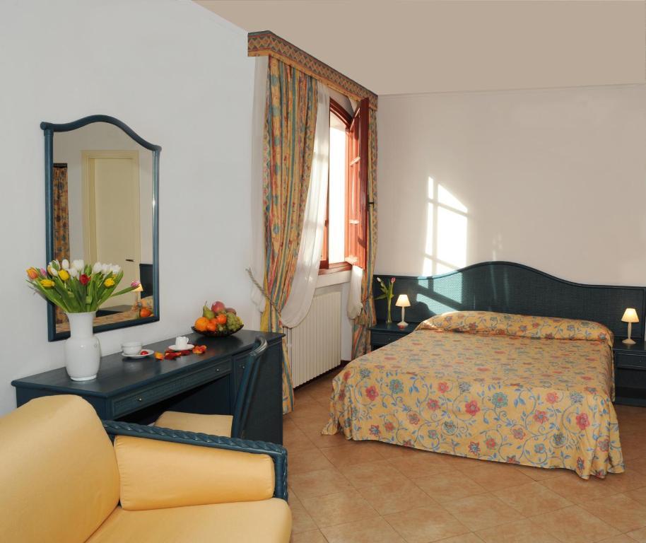 La Locanda Azzurra San Remo Habitación foto